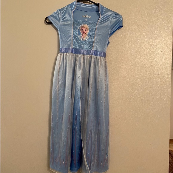 Queen Elsa Nightgown